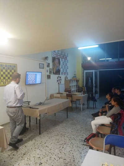 3&eta; &Delta;&iota;ά&lambda;&epsilon;&xi;&eta; &mu;&epsilon; &tau;&omicron;&nu; GM &Sigma;&pi;ύ&rho;&omicron; &Kappa;&alpha;&pi;&nu;ί&sigma;&eta; &tau;&eta;&nu; &Kappa;&upsilon;&rho;&iota;&alpha;&kappa;ή 22/12 &kappa;&alpha;&iota; ώ&rho;&alpha; 6:00-9:00&mu;.&mu;.